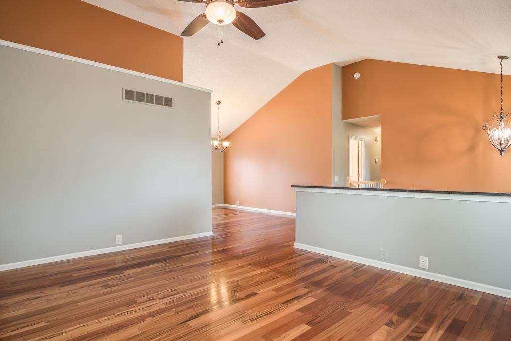 441 SE Ashton Drive — photo 4