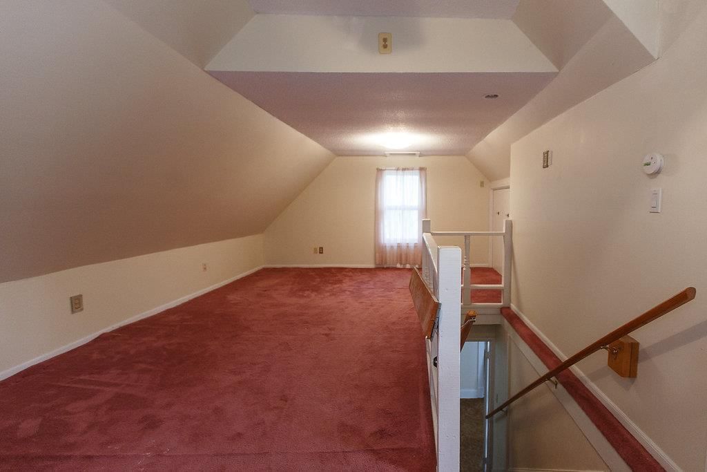 8035 FLORA Avenue — photo 5