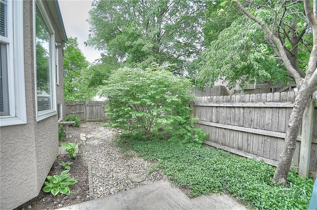 12715 W 108 Street — photo 16