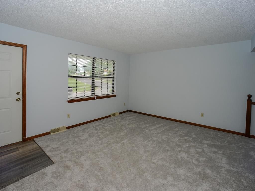 105 Brent N/A — photo 3