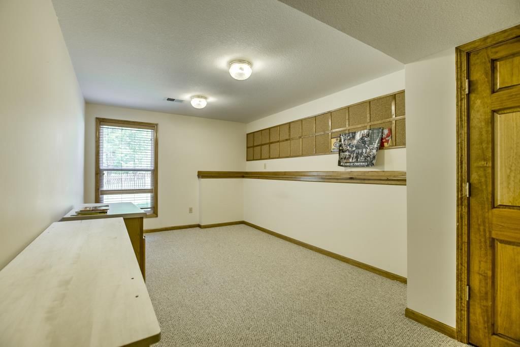 406 W 11th Terrace — photo 23