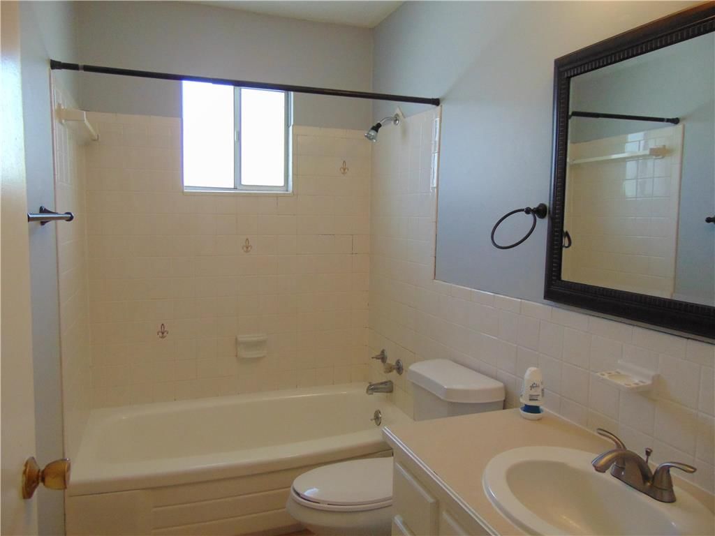 8324 Woodward Street — photo 2