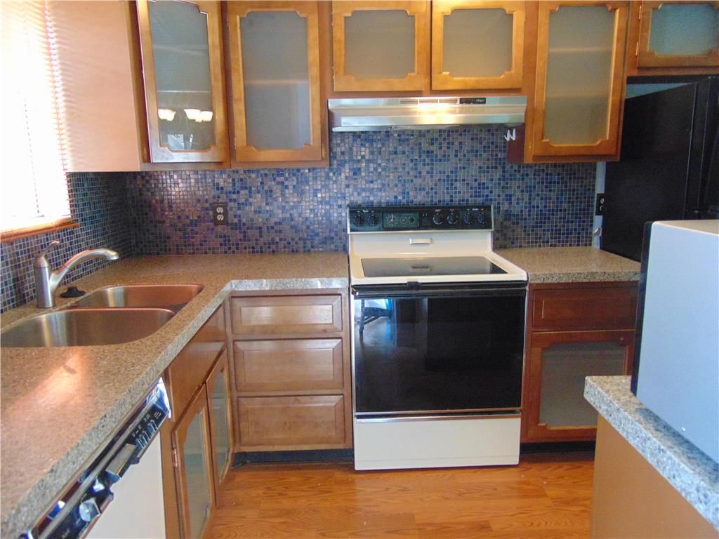 8324 Woodward Street — photo 12