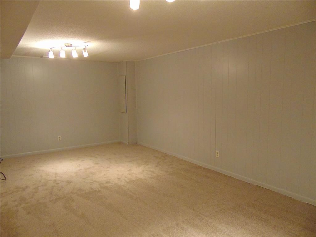 8324 Woodward Street — photo 6