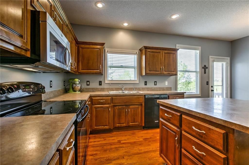 16532 Lyons Street — photo 7