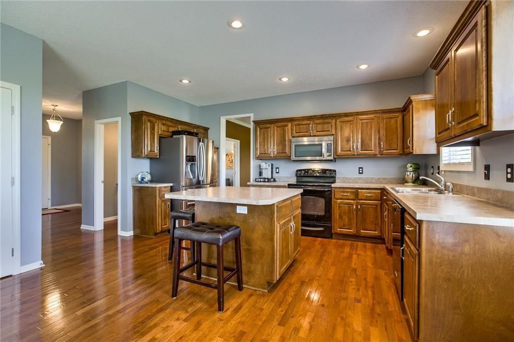 16532 Lyons Street — photo 9