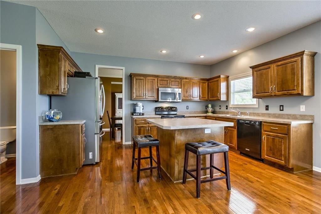 16532 Lyons Street — photo 10