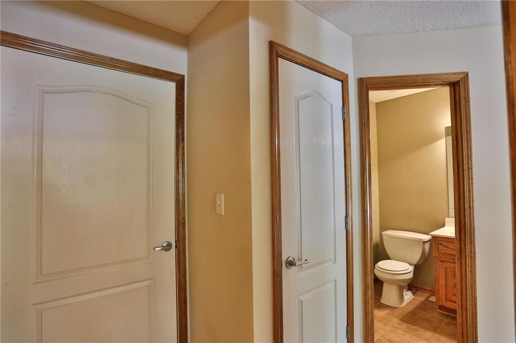 1915 NW Hedgewood Drive — photo 14