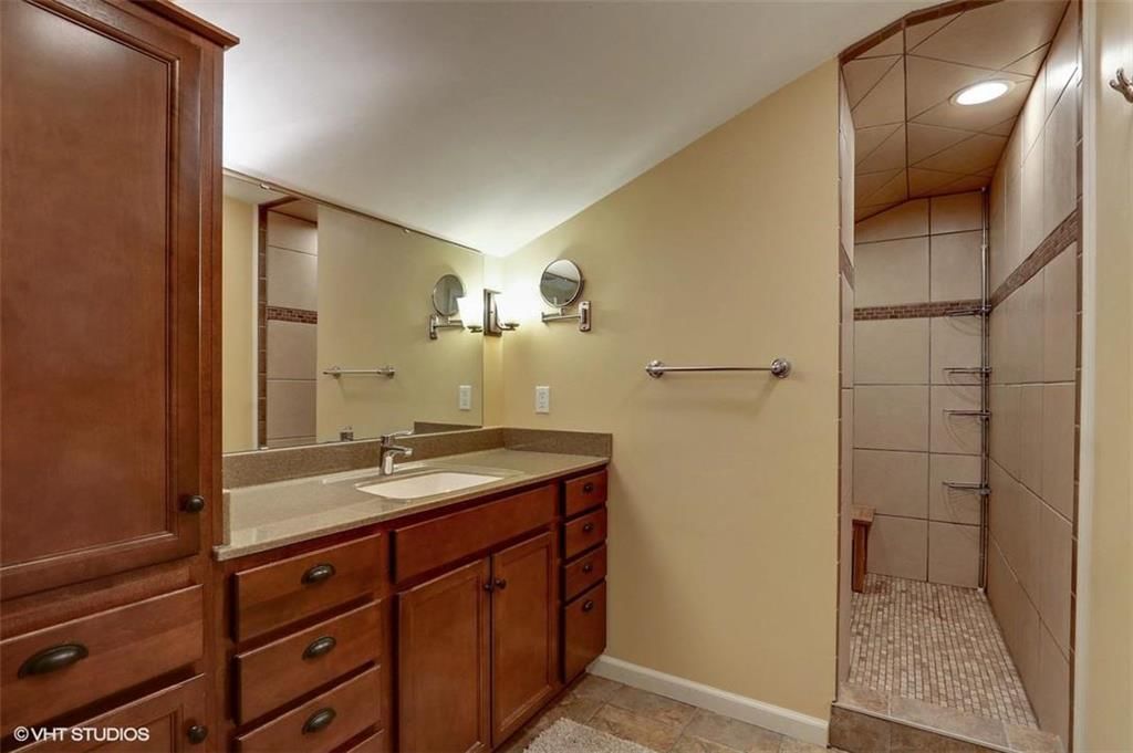 8101 Granada Street — photo 11