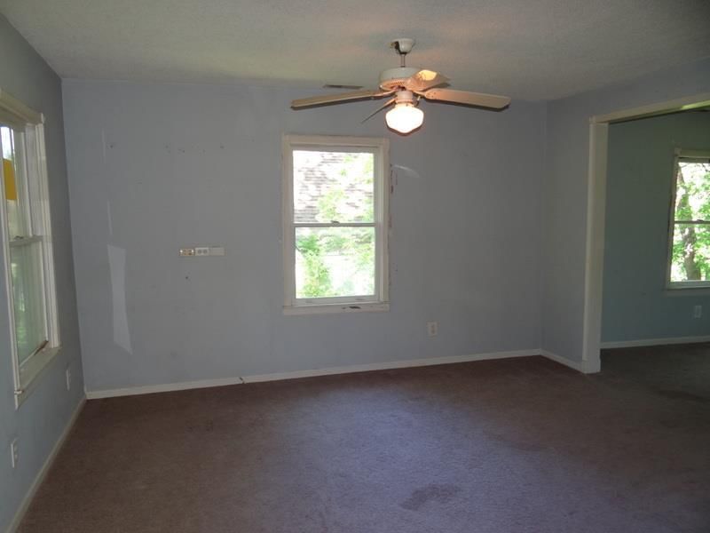 11314 E 11th Street — photo 4