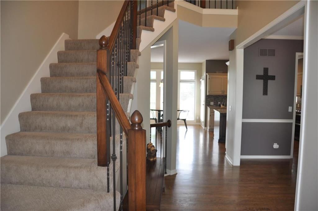 2612 SW 10th Street — photo 2