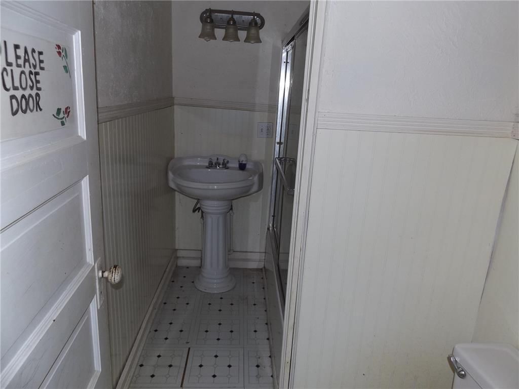 504 Caldwell Avenue — photo 12