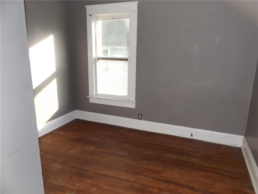504 Caldwell Avenue — photo 8