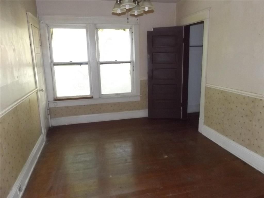 504 Caldwell Avenue — photo 9