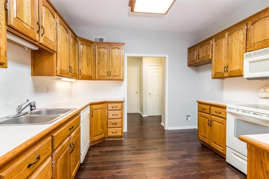 822 NE 102nd Street — photo 12