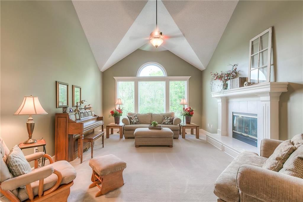 5315 Brockway Street — photo 4