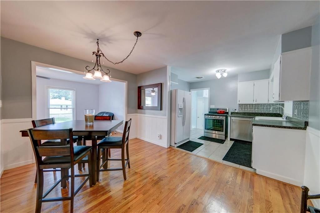 13208 Logan Lane — photo 2