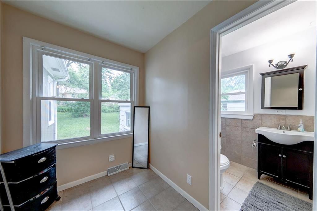 13208 Logan Lane — photo 11