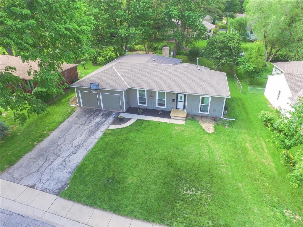 13208 Logan Lane — photo 3