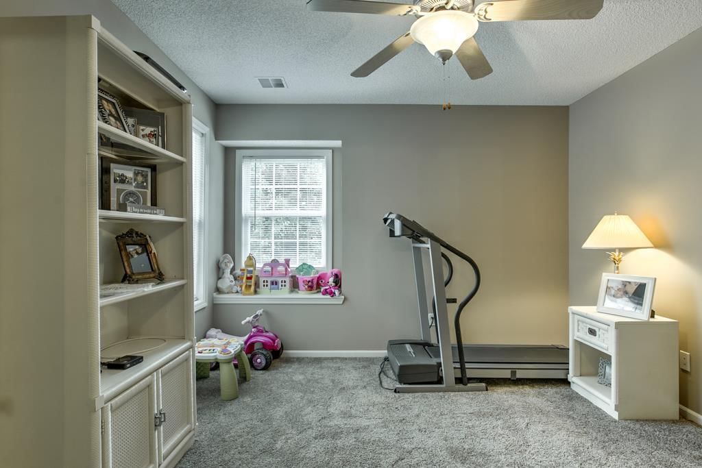 5516 N Broadway Avenue — photo 18