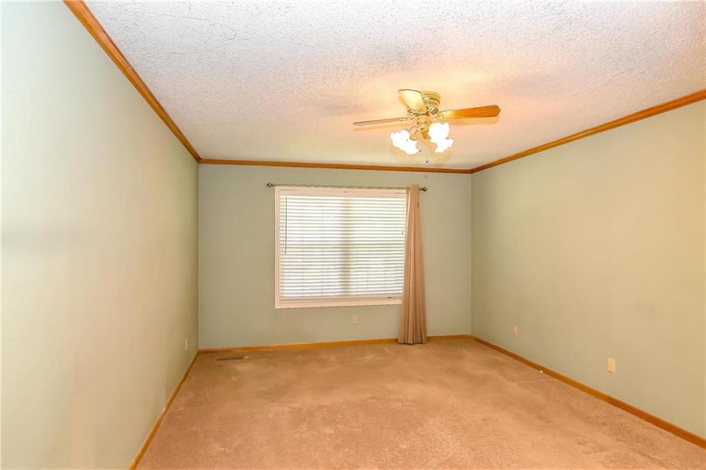 5706 N Harden Street — photo 10