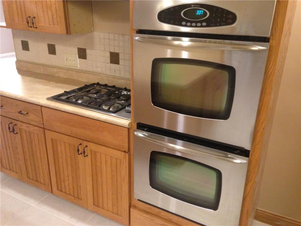 402 W CHESTNUT Street — photo 11