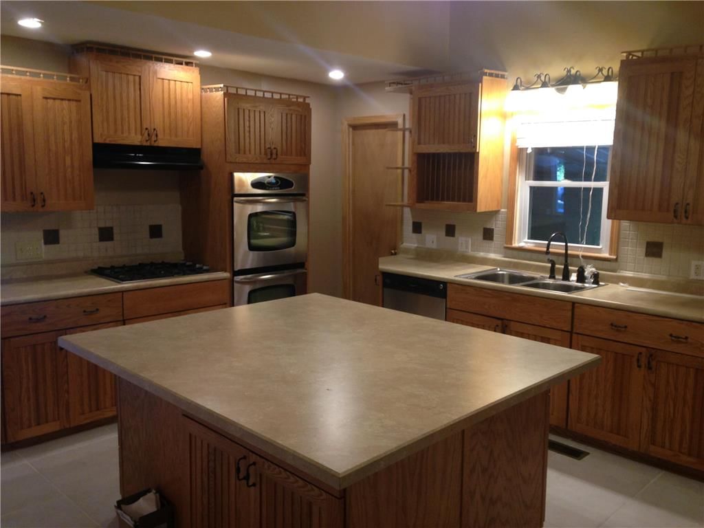 402 W CHESTNUT Street — photo 7