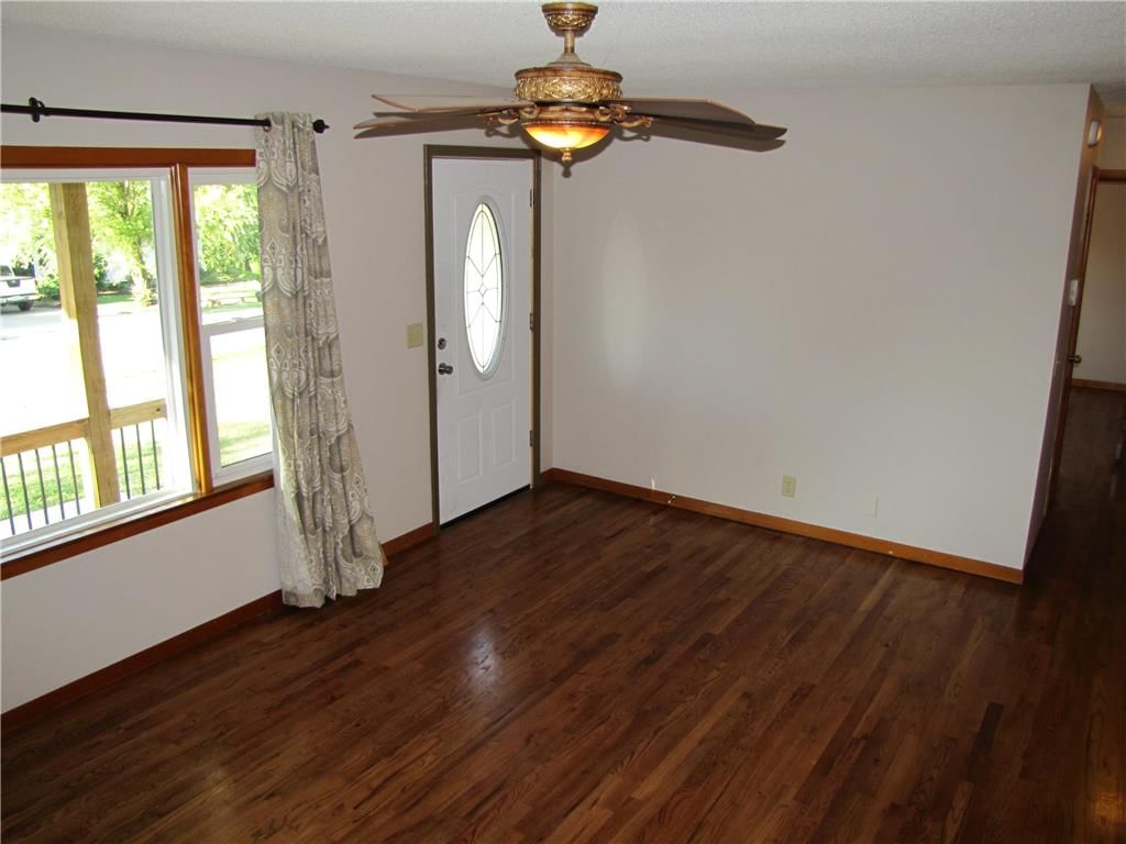 503 E 164th Terrace — photo 4