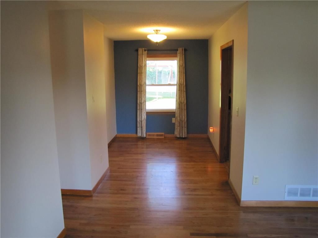 503 E 164th Terrace — photo 5