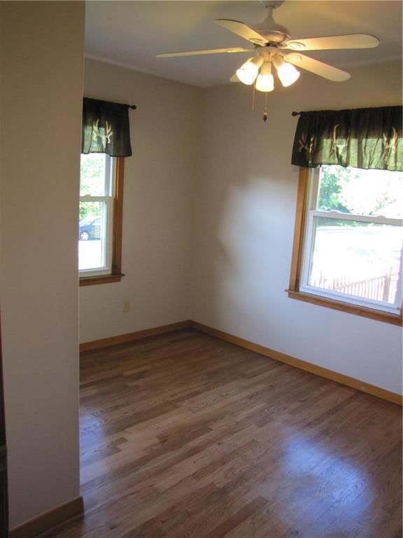 503 E 164th Terrace — photo 9