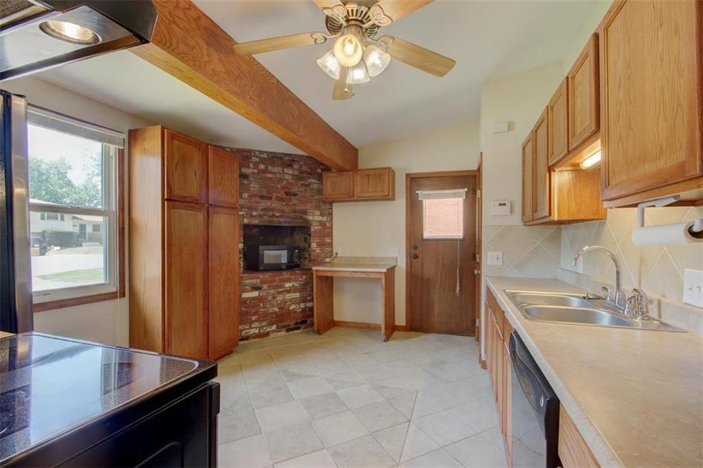 2206 NE 61st Street — photo 5