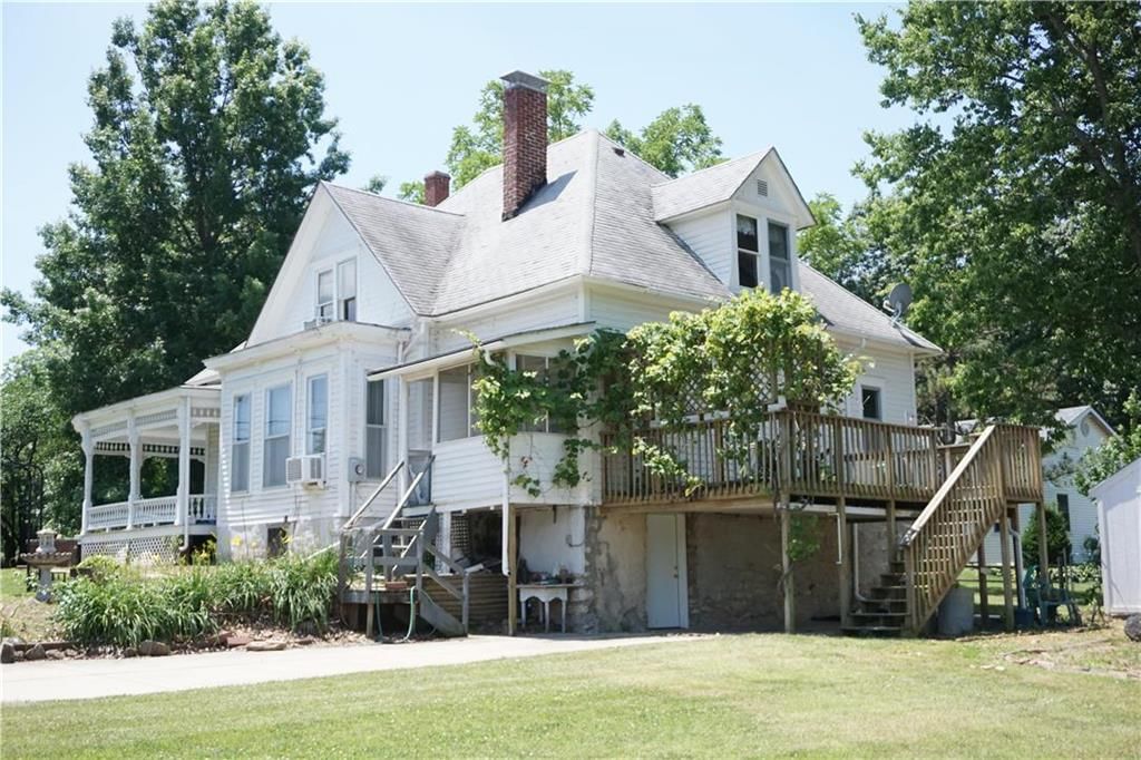 1534 E US 24 Highway — photo 9