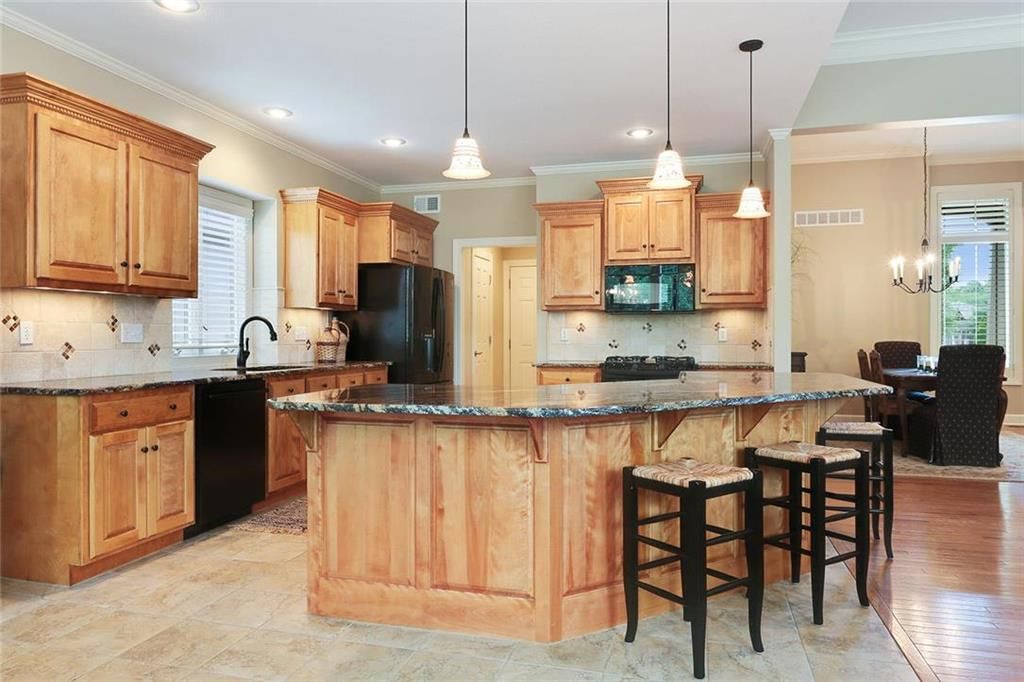 5002 Bradshaw Street — photo 7