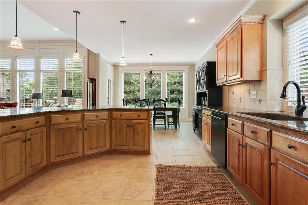 5002 Bradshaw Street — photo 9