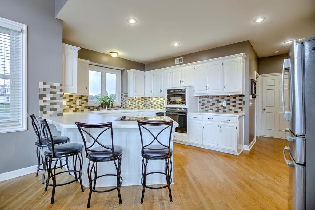 869 SW RAINTREE Drive — photo 8