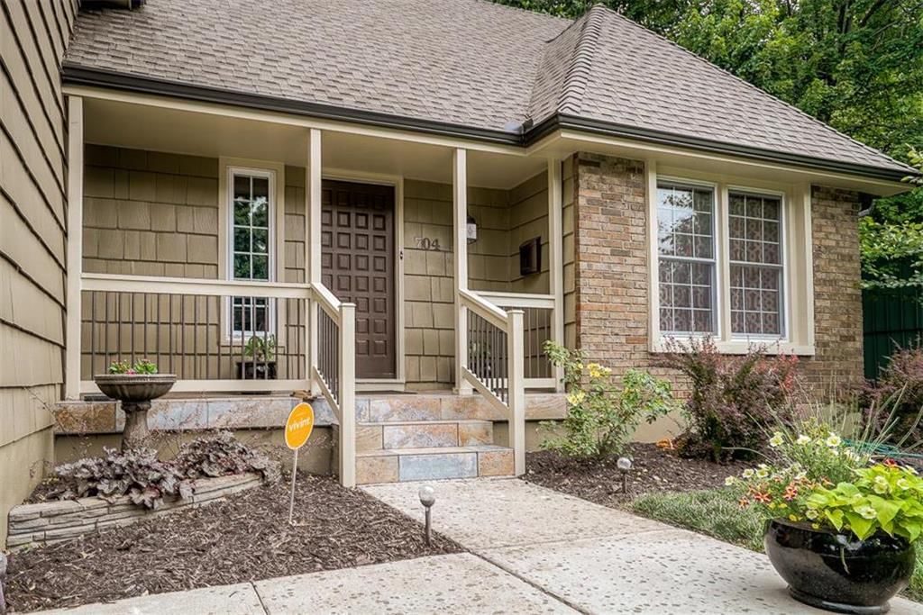 704 SW Murray Road — photo 3