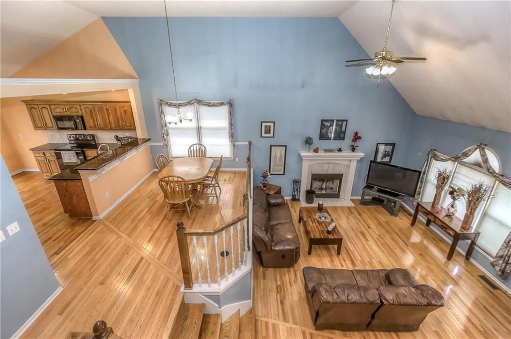 7403 N Wallace Avenue — photo 9