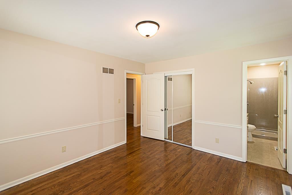 9812 W 100th Street — photo 12
