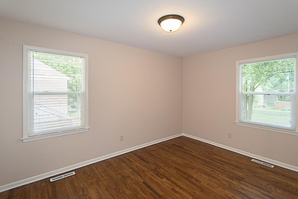 9812 W 100th Street — photo 14