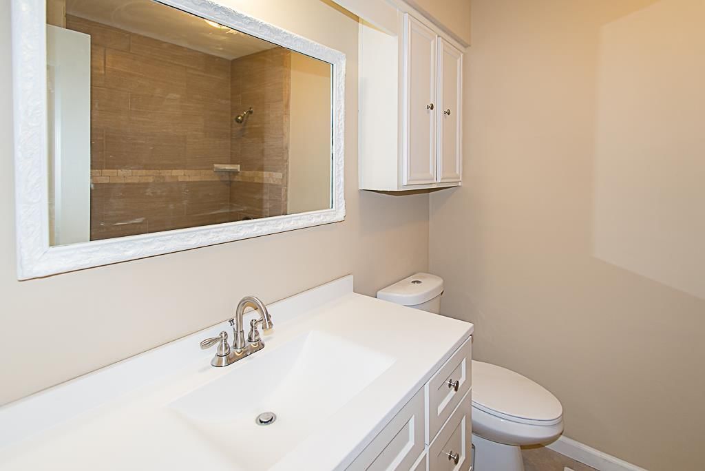 9812 W 100th Street — photo 18