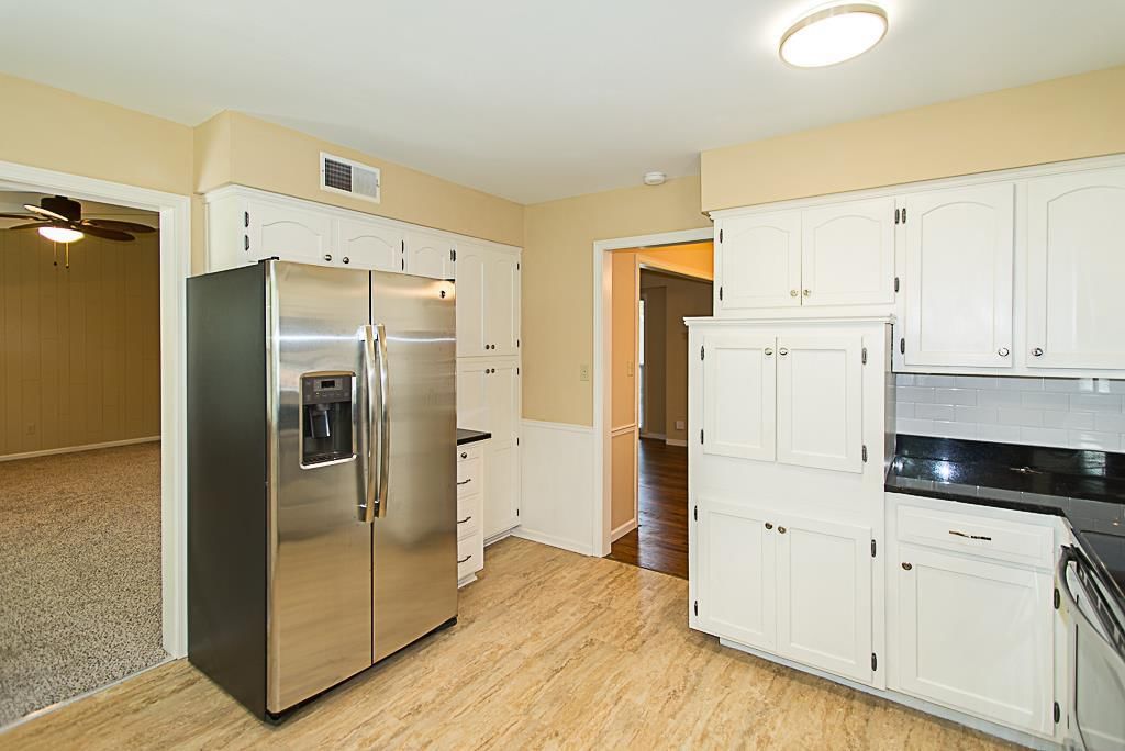 9812 W 100th Street — photo 7