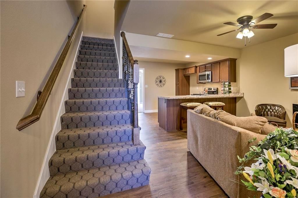 232 N Washington Street — photo 16