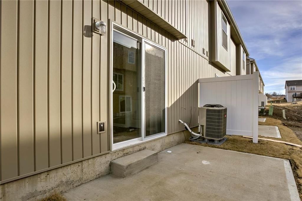 232 N Washington Street — photo 25