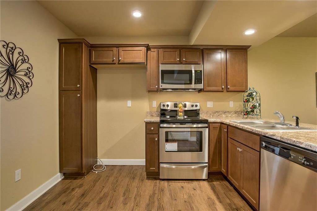 232 N Washington Street — photo 8