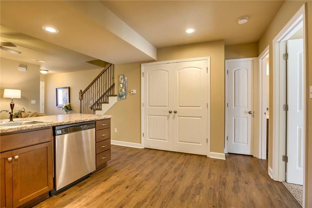 232 N Washington Street — photo 10