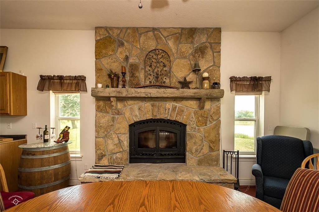 1371 W Finney Road — photo 2