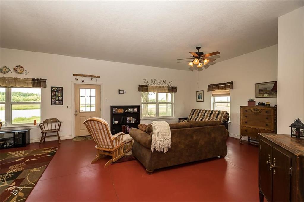 1371 W Finney Road — photo 6