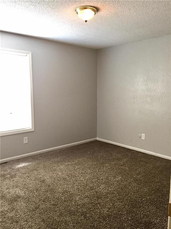 10906 McKinley Avenue — photo 13