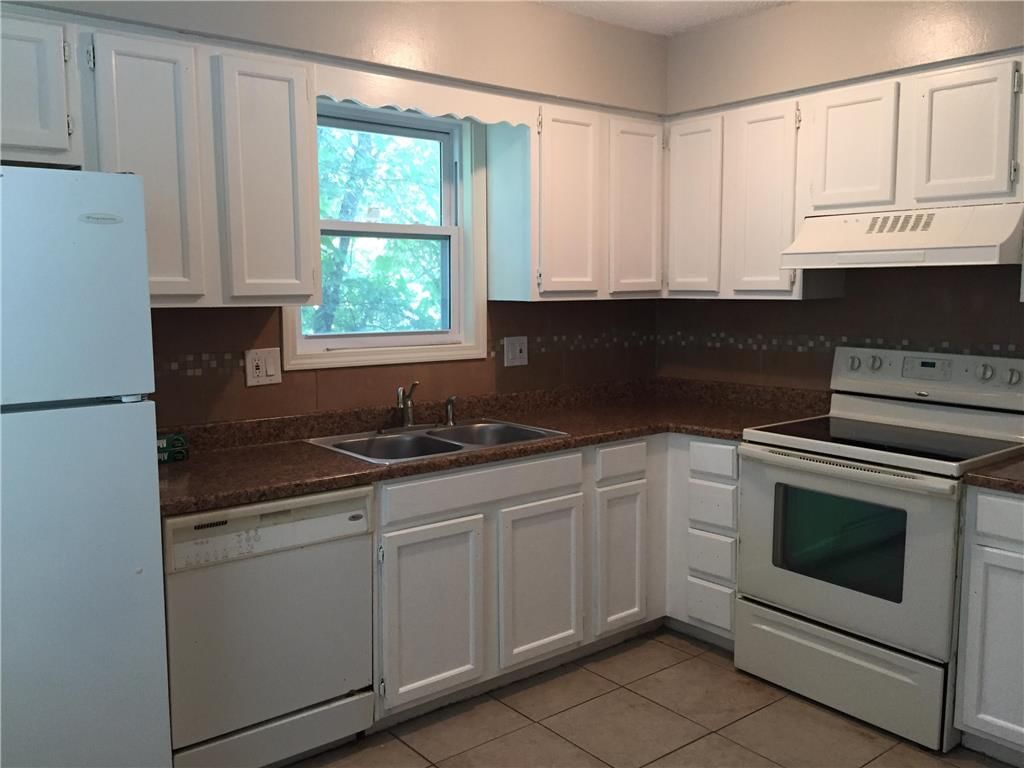 10906 McKinley Avenue — photo 7
