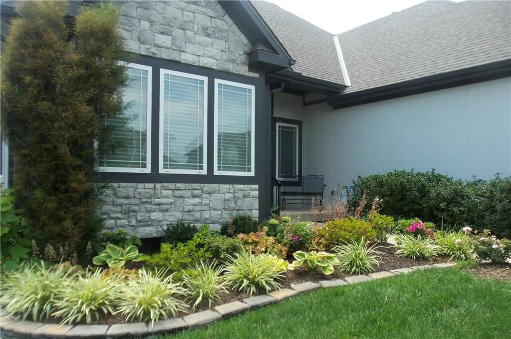 21007 W 60 Terrace — photo 25